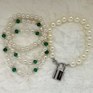 Elegant Faux Pearl and Green Bead Bracelet